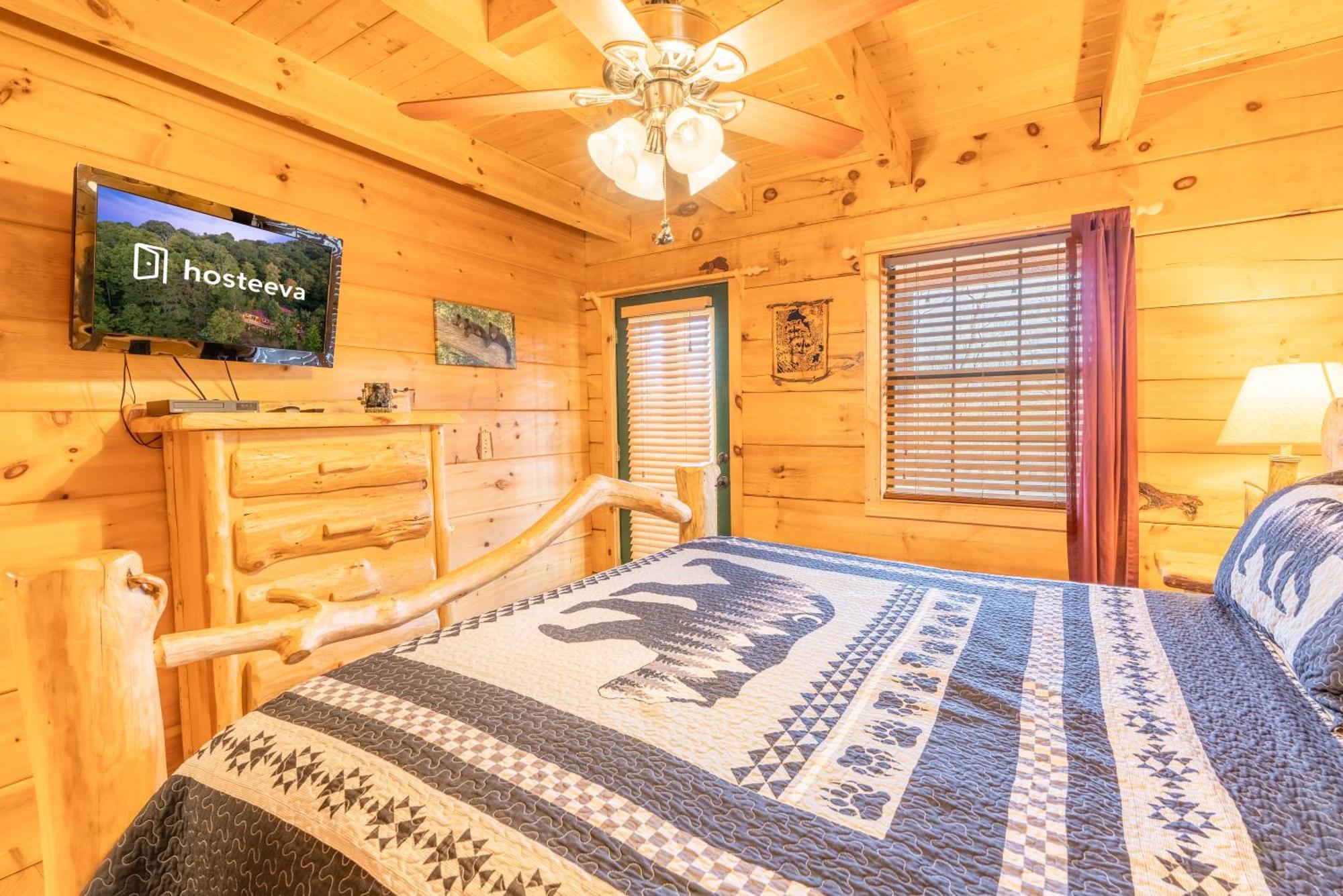 Moonshine Ridge Cabin With Hot Tub And Fire Pit ピジョンフォージ エクステリア 写真